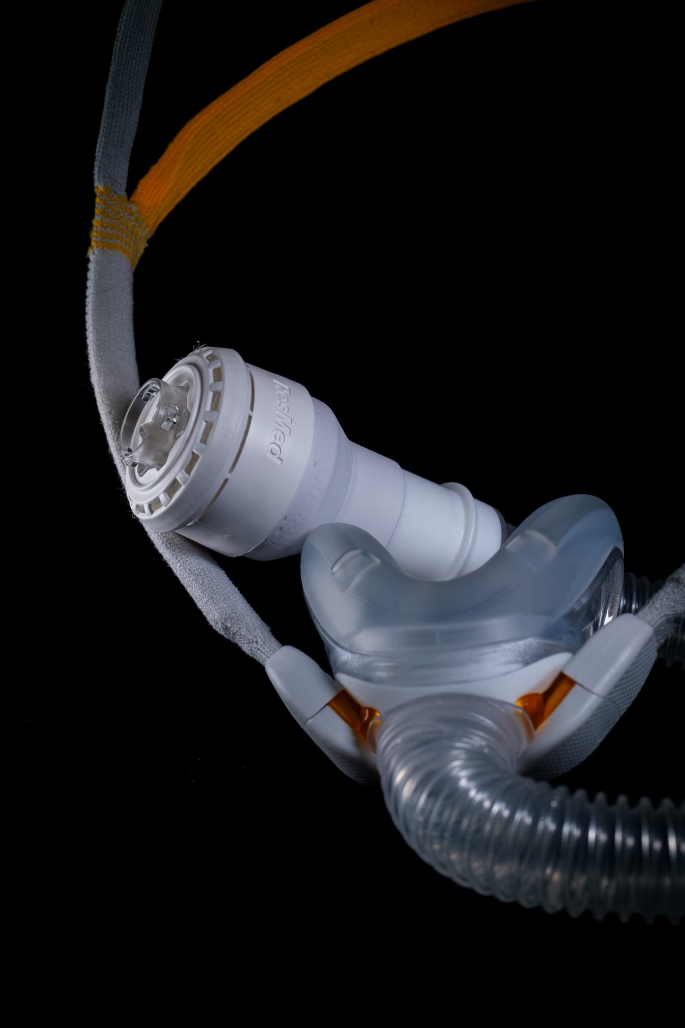 Full mask assembly with the adapter in place, ready for use