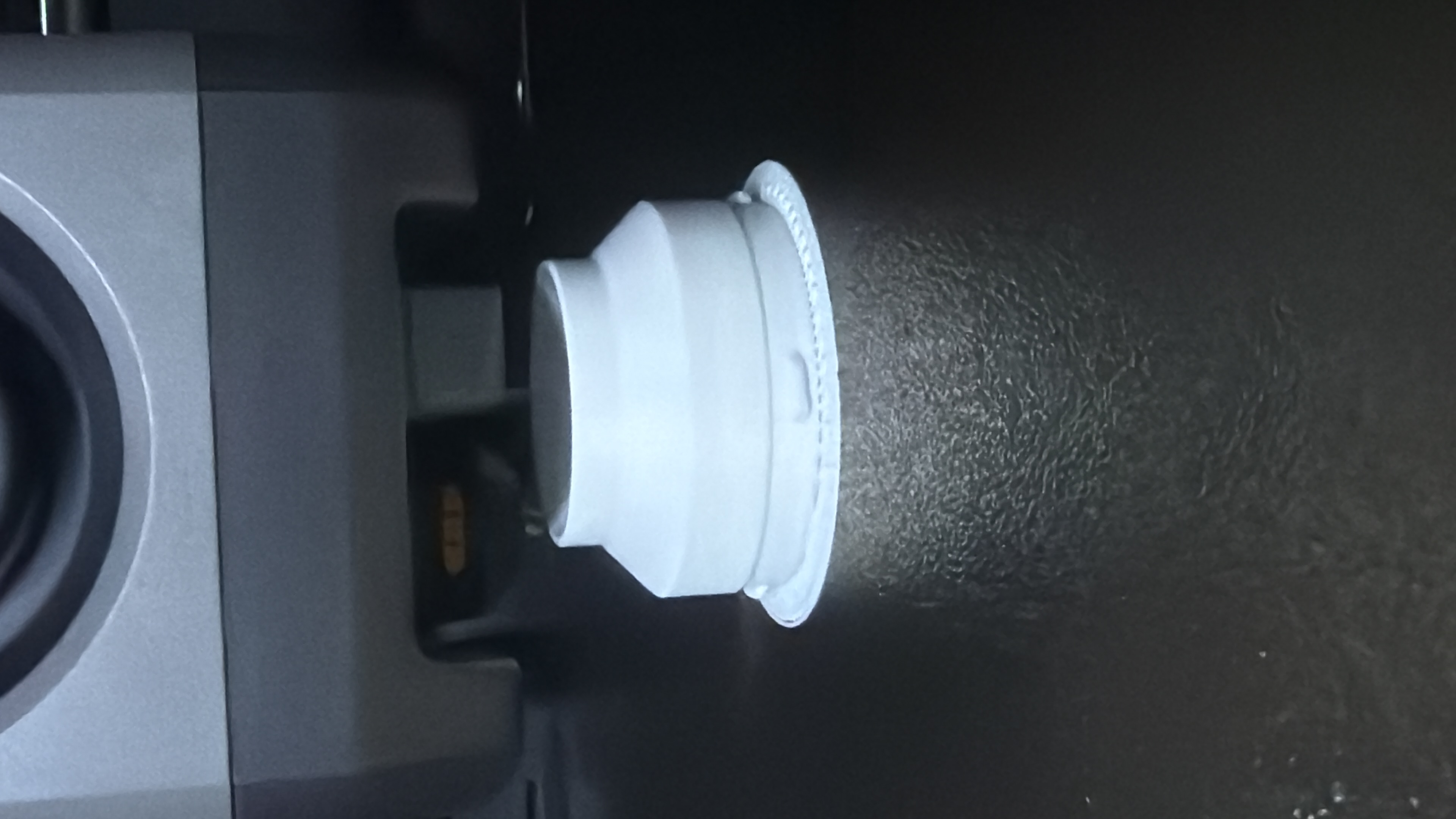 The adapter fitted into the AirMini's HumidX outlet